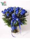 Puokštė iš 50 mėlynų rožių